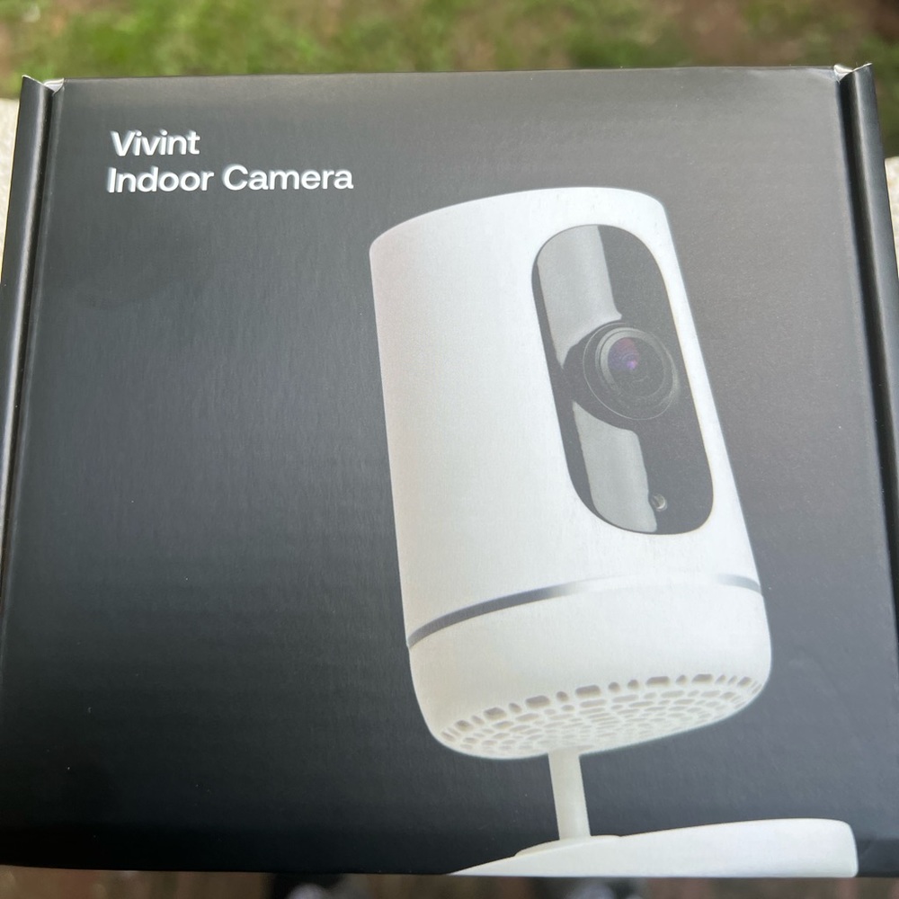 Vivint indoor camera